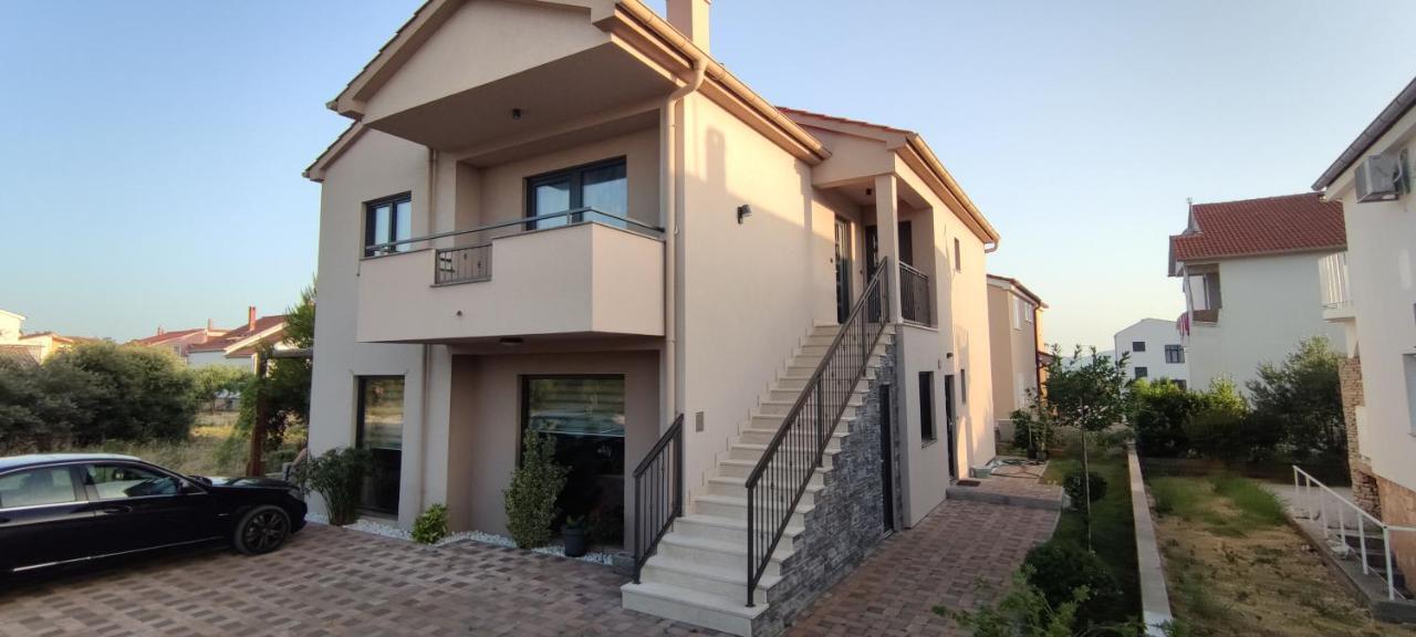 Spacious Modern Apartment Biograd Na Moru Exterior photo