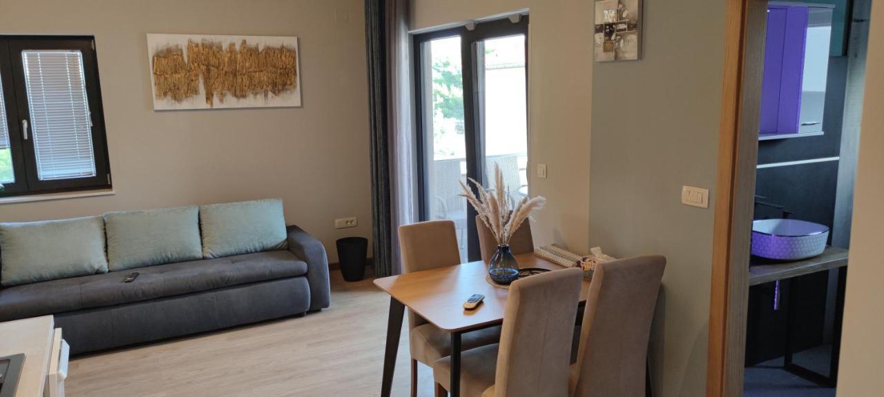 Spacious Modern Apartment Biograd Na Moru Exterior photo